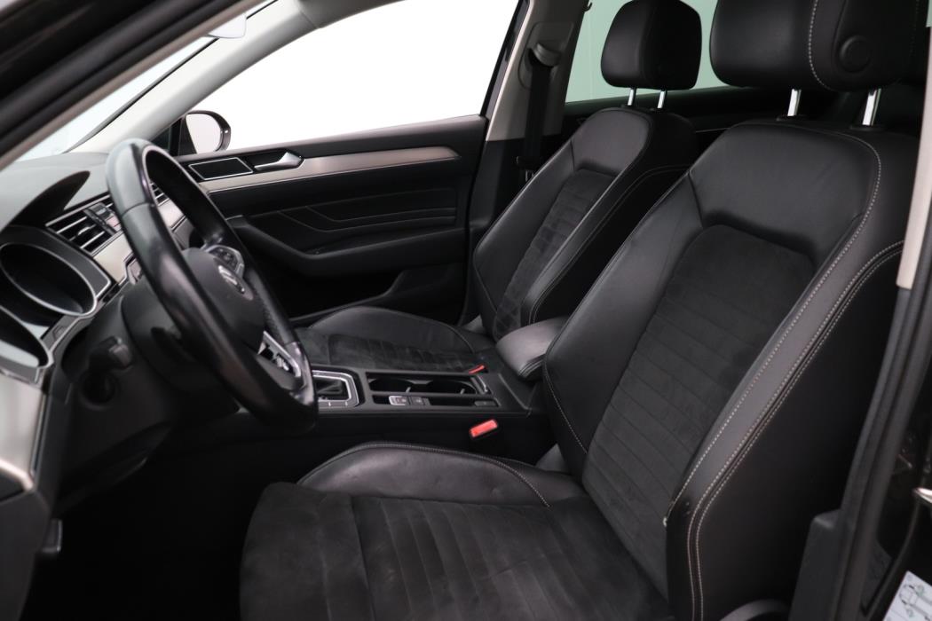 VOLKSWAGEN Passat 2020