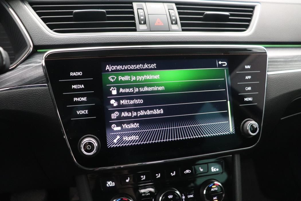 SKODA Superb 2021