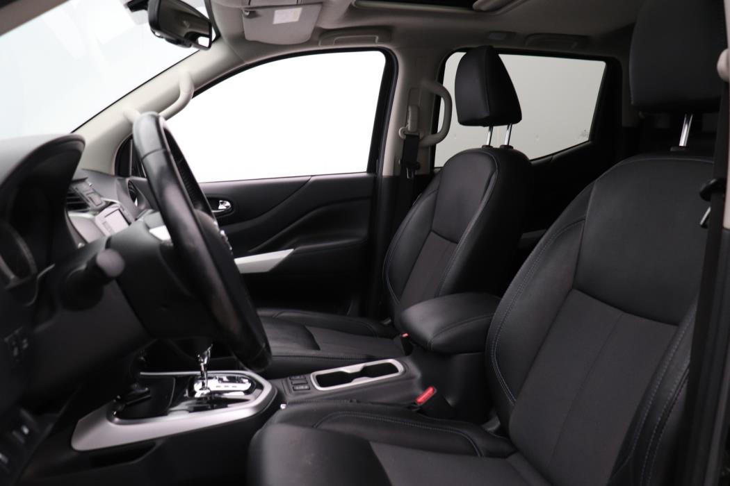 NISSAN Navara 2022