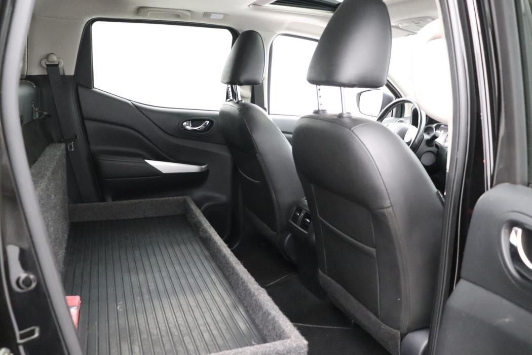 NISSAN Navara 2022