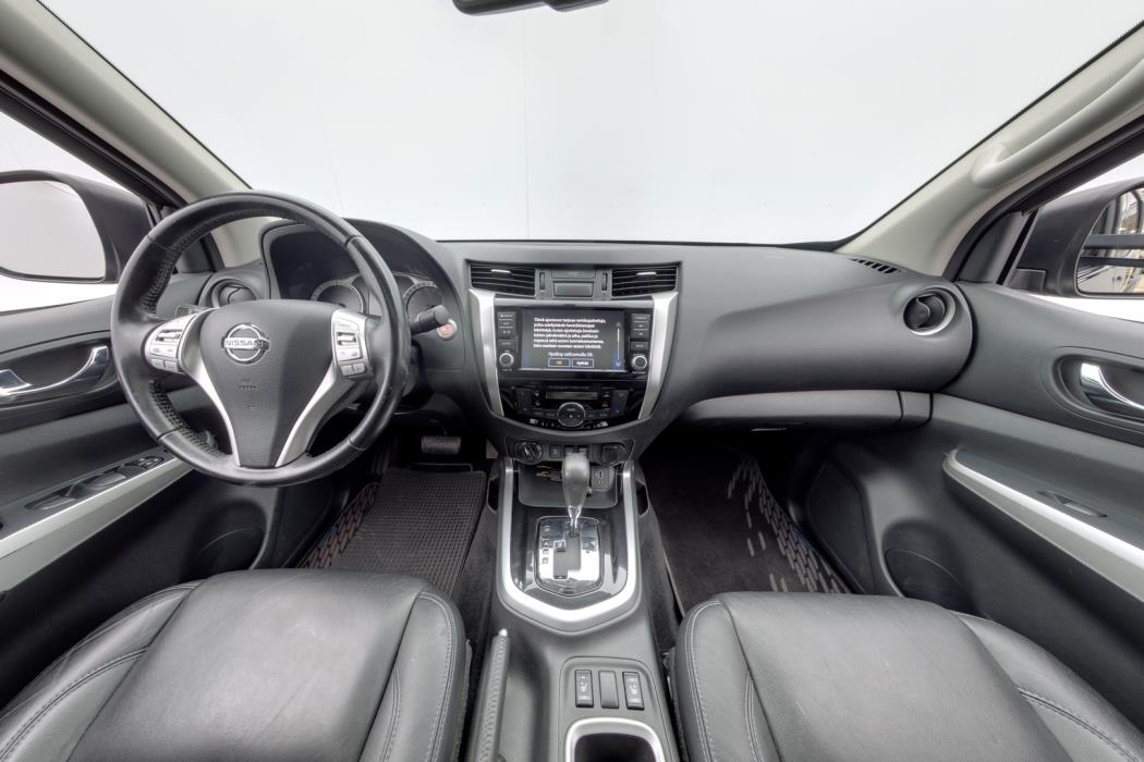 NISSAN Navara 2022