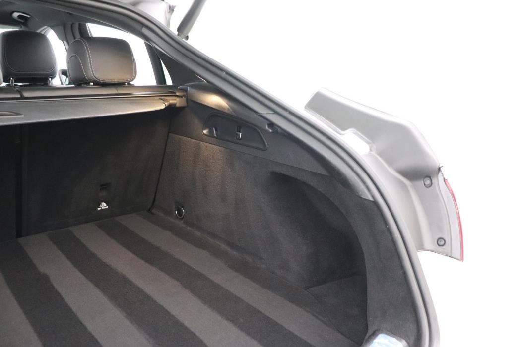 MERCEDES-BENZ GLC 2021