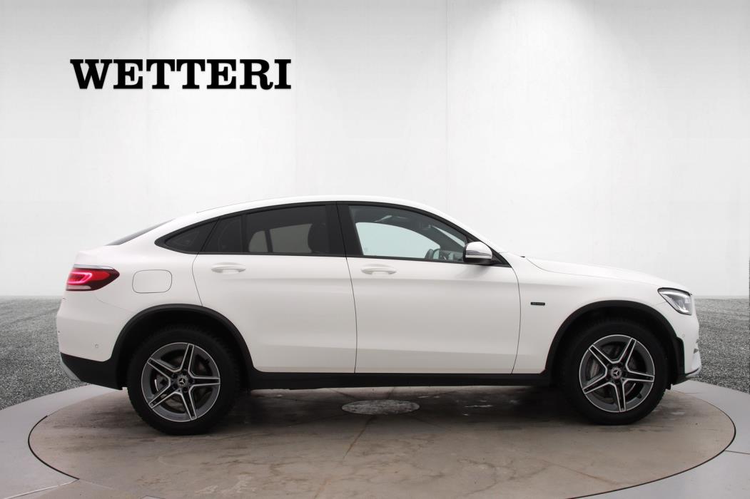 MERCEDES-BENZ GLC 2021