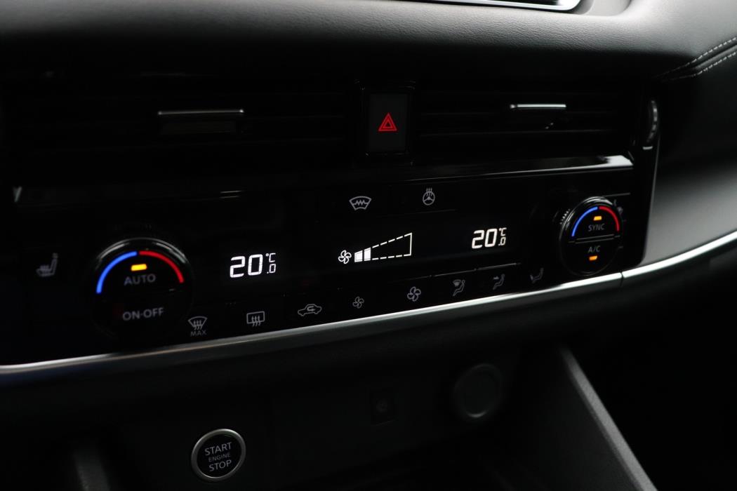 NISSAN Qashqai 2024