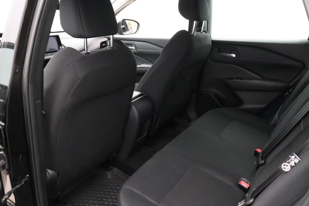 NISSAN Qashqai 2024
