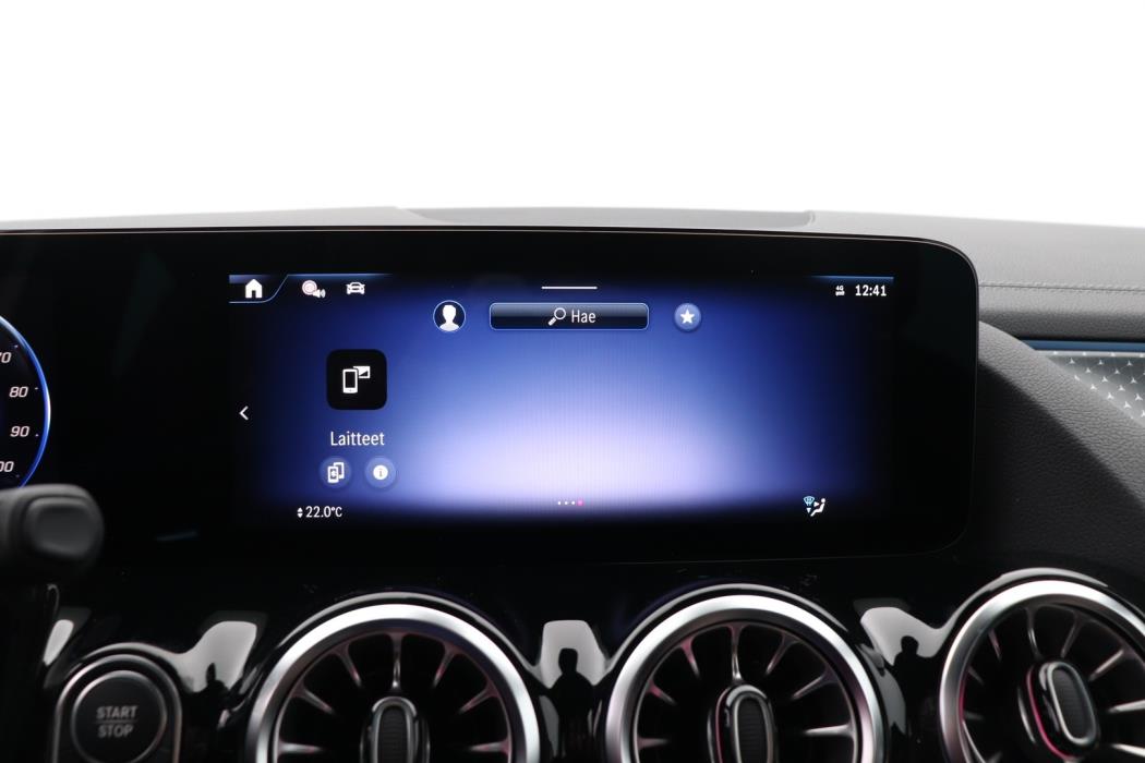 MERCEDES-BENZ EQA 2025