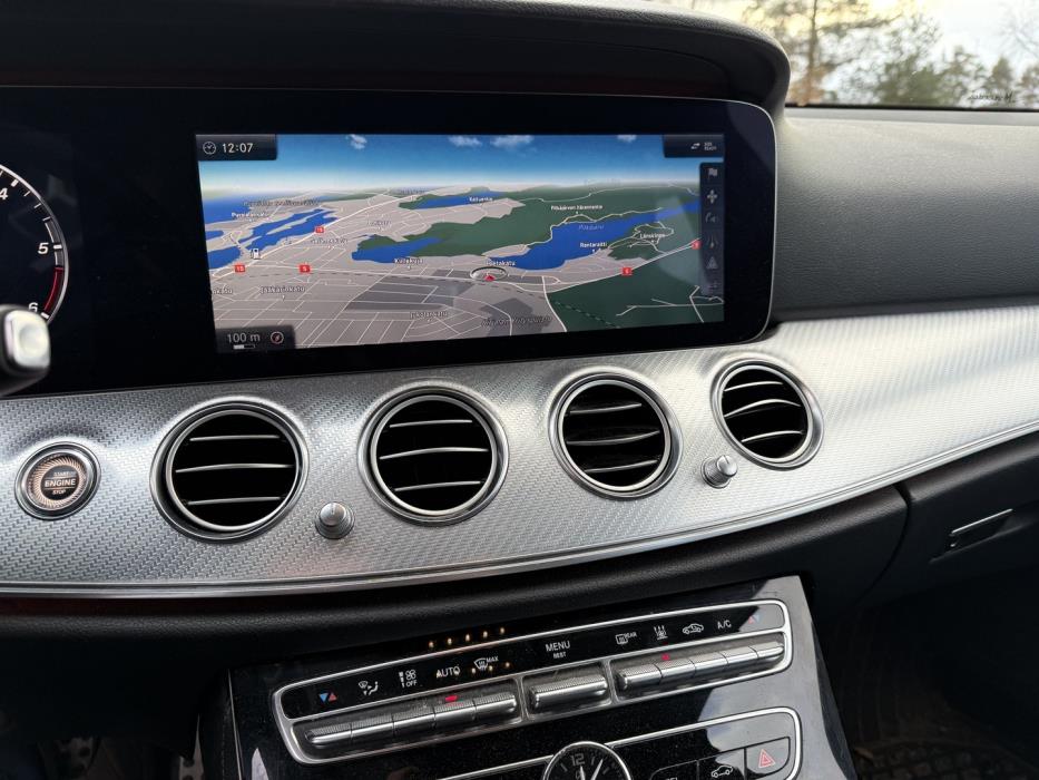 MERCEDES-BENZ E 2017