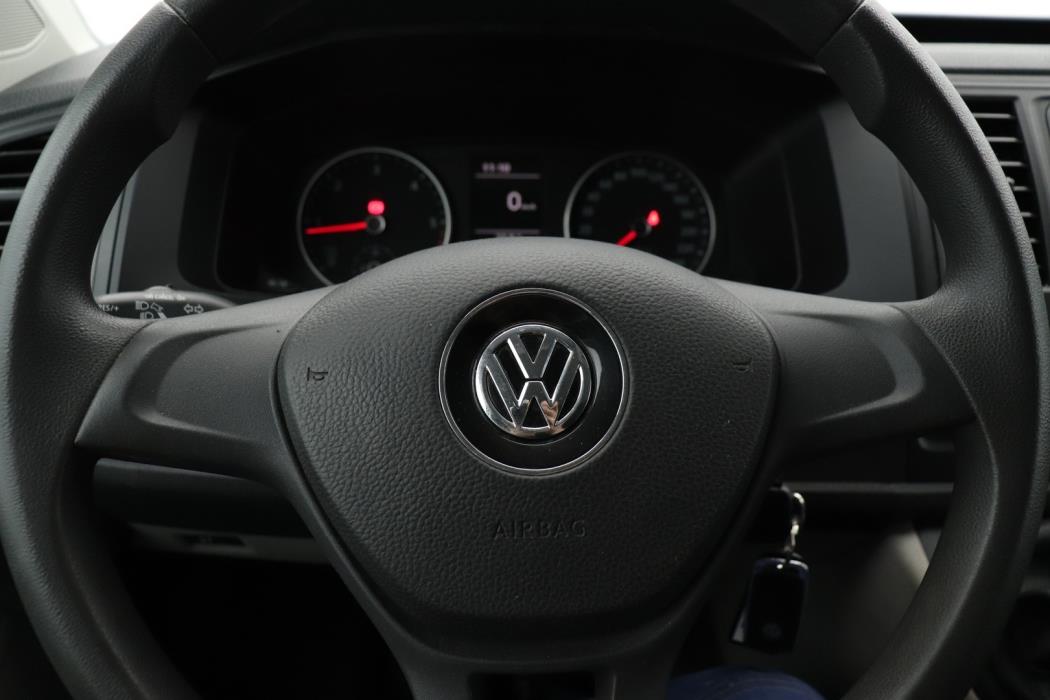 VOLKSWAGEN Transporter 2017