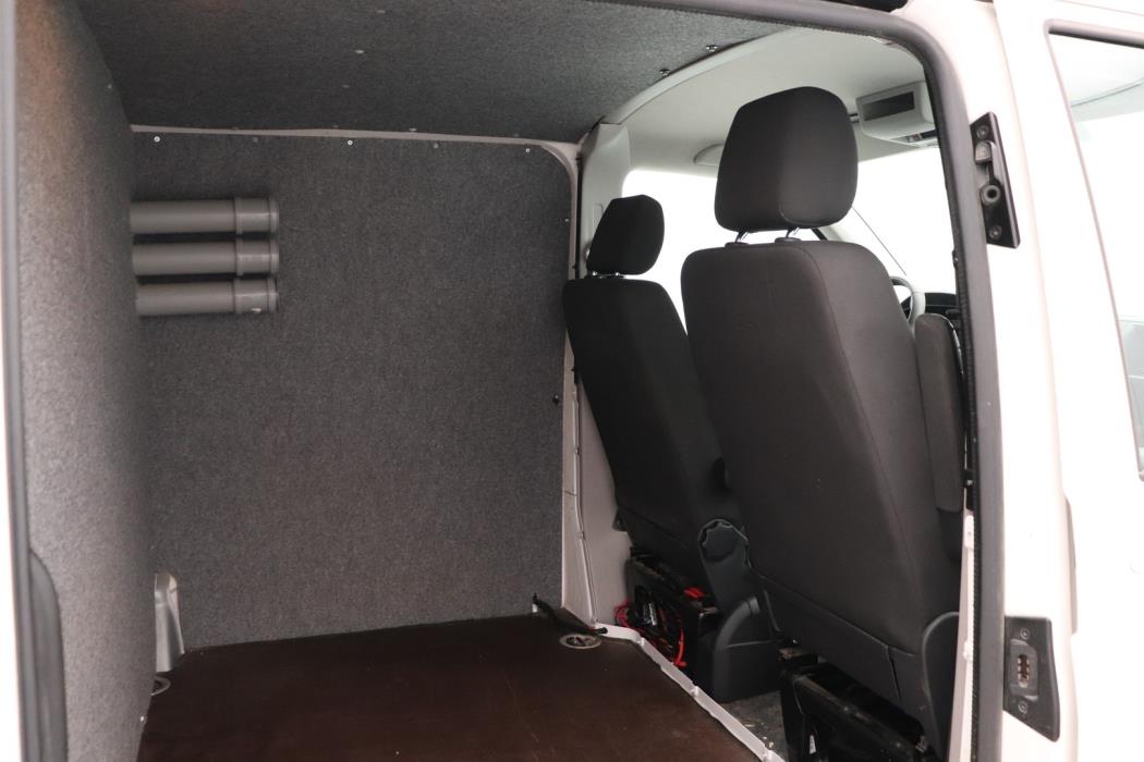 VOLKSWAGEN Transporter 2017