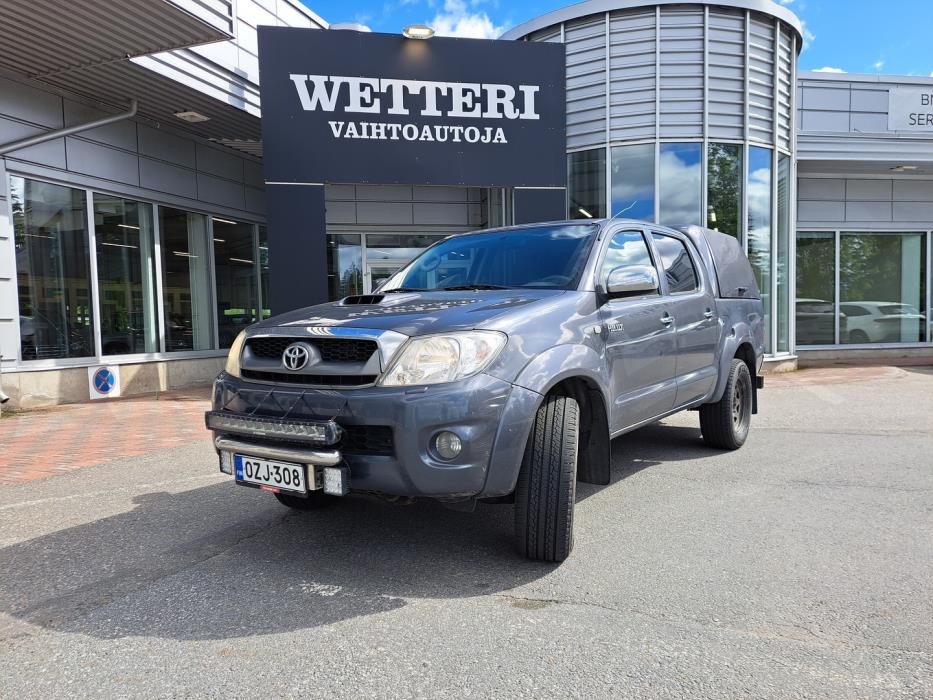 TOYOTA Hilux 2011