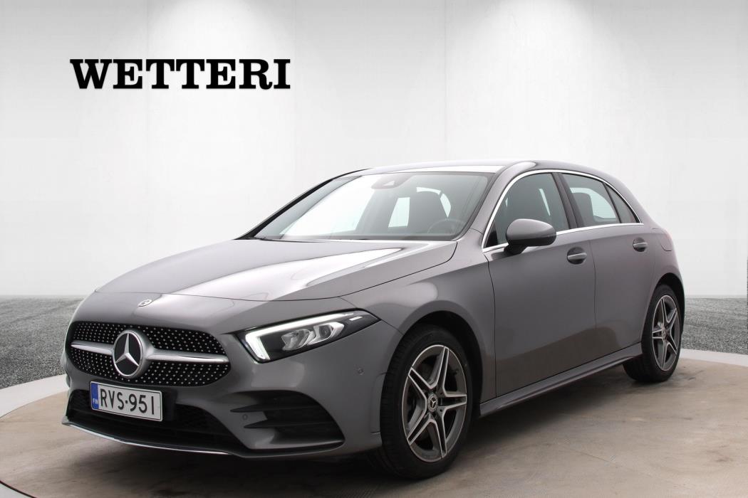 MERCEDES-BENZ A 2022