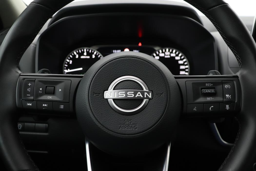 NISSAN Qashqai 2024