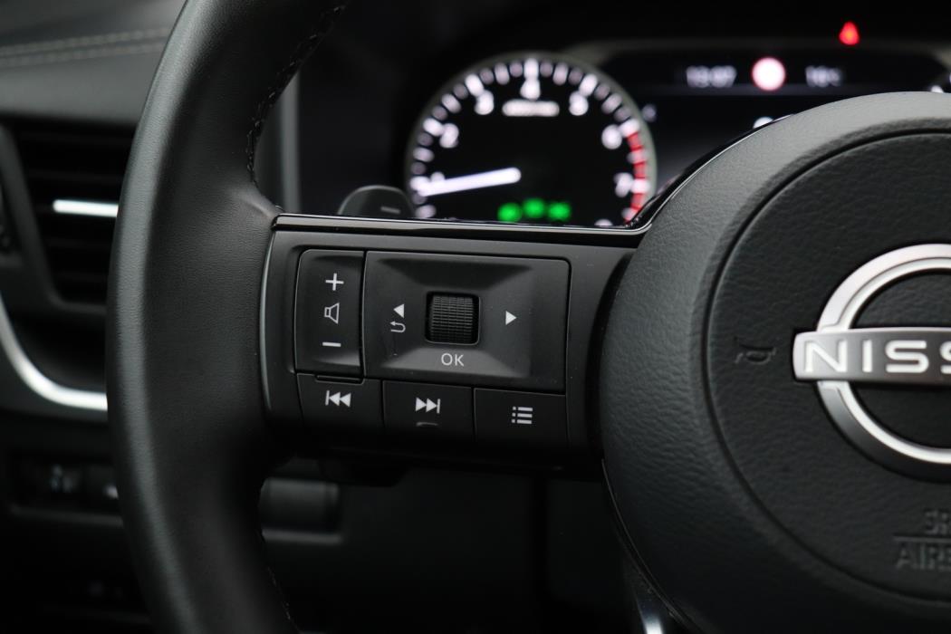 NISSAN Qashqai 2024