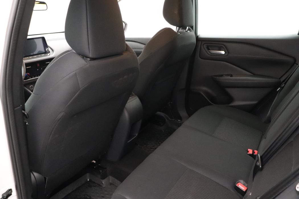NISSAN Qashqai 2024