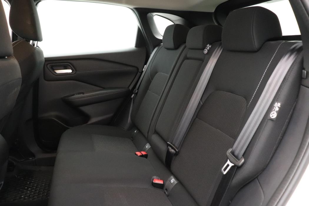 NISSAN Qashqai 2024