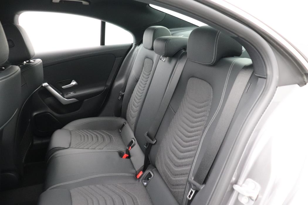 MERCEDES-BENZ CLA 2025