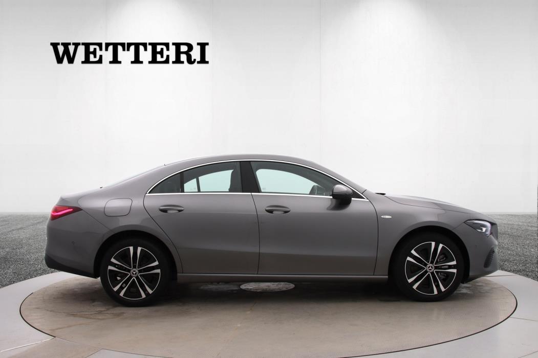 MERCEDES-BENZ CLA 2025