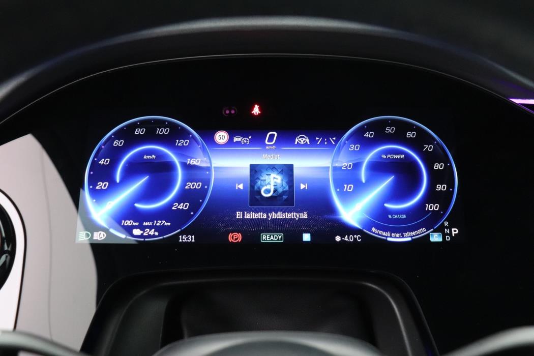 MERCEDES-BENZ EQE 2023