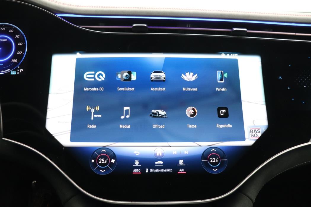 MERCEDES-BENZ EQE 2023