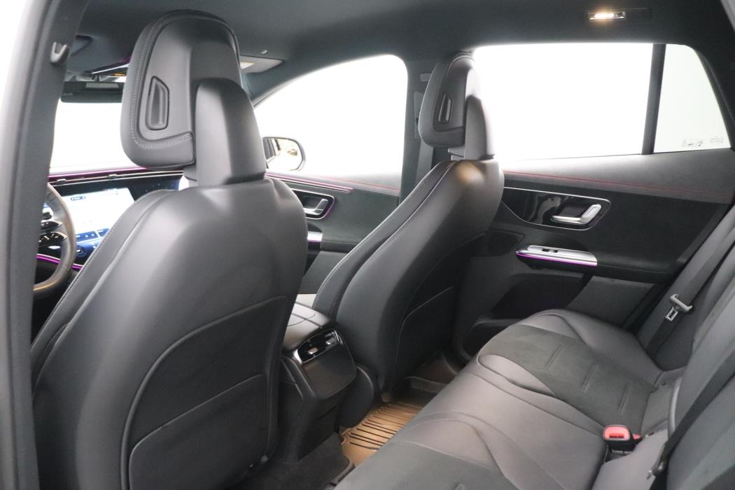 MERCEDES-BENZ EQE 2023