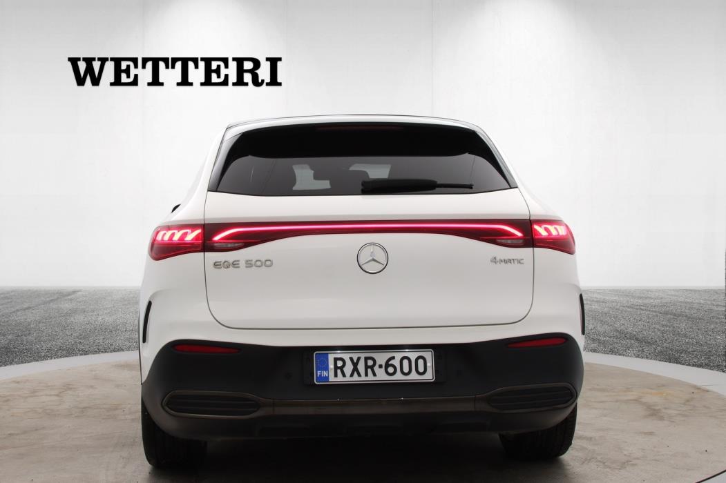 MERCEDES-BENZ EQE 2023