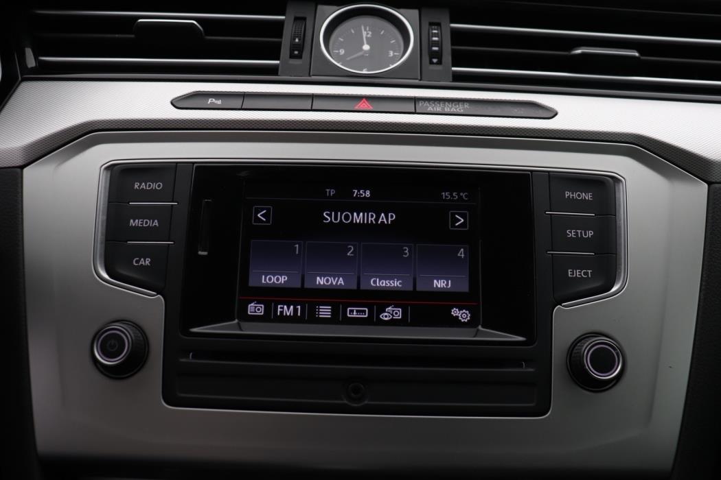 VOLKSWAGEN Passat 2015