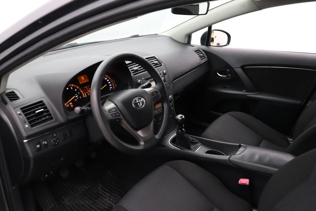 TOYOTA Avensis 2009