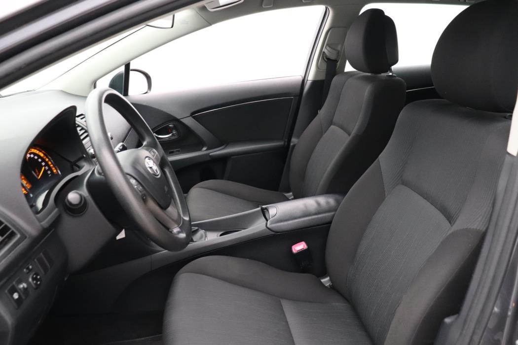 TOYOTA Avensis 2009