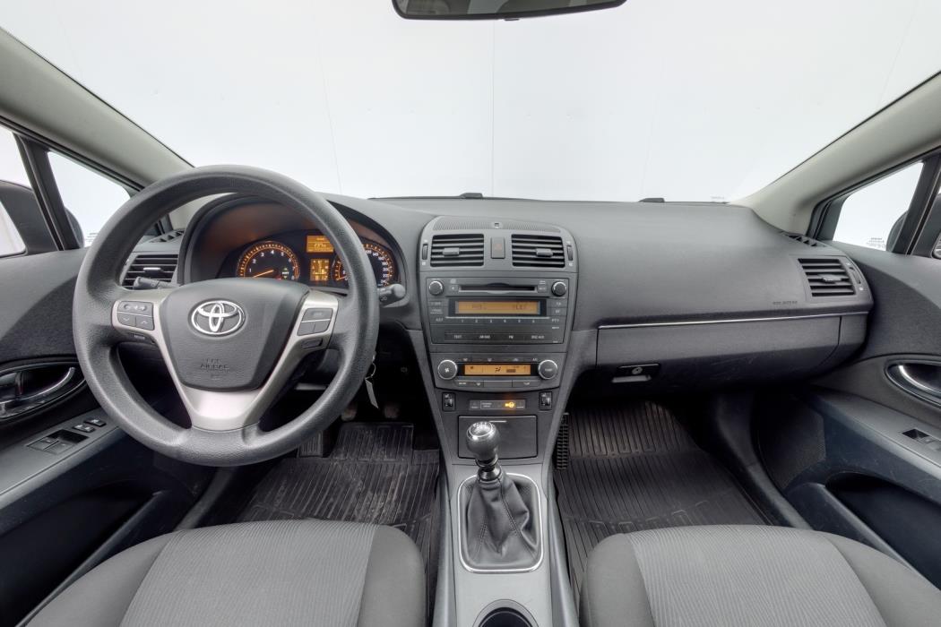 TOYOTA Avensis 2009