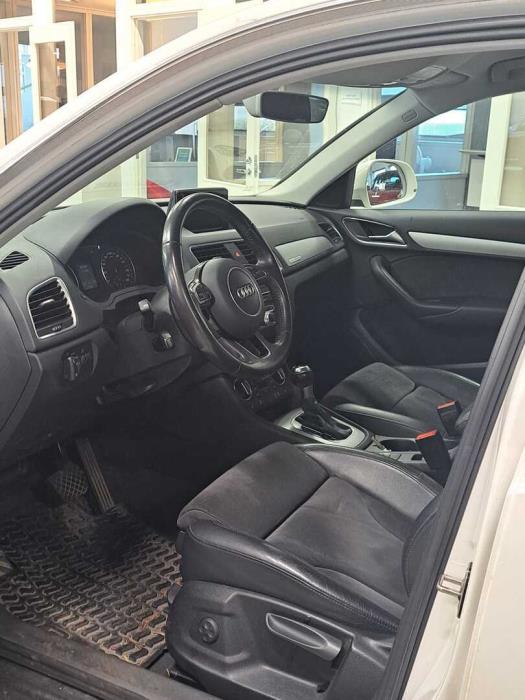 AUDI Q3 2015