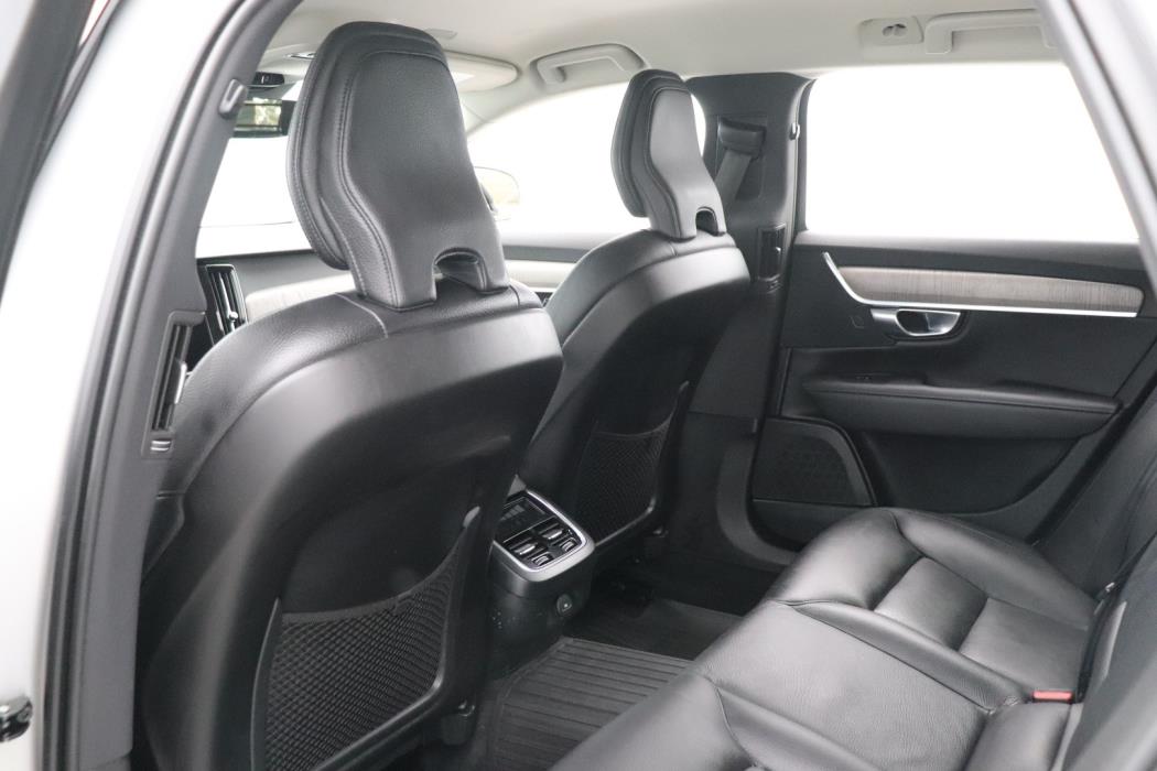 VOLVO V90 Cross Country 2020