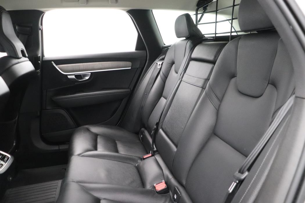 VOLVO V90 Cross Country 2020