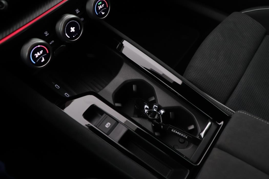 SKODA Superb 2026