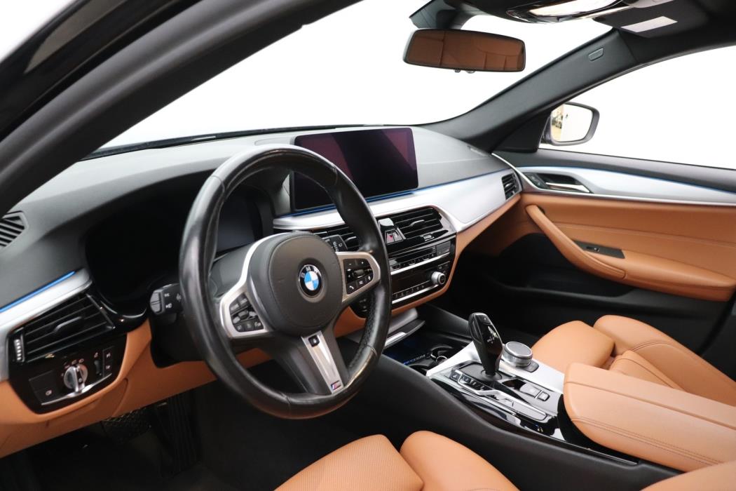 BMW 530 2021