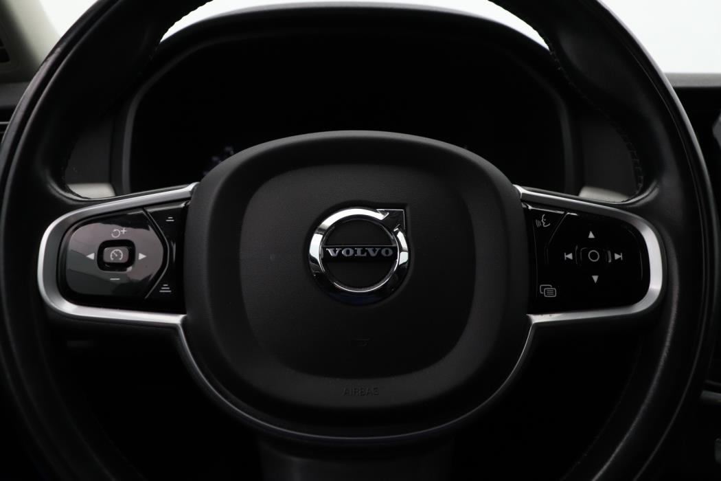 VOLVO V90 2021