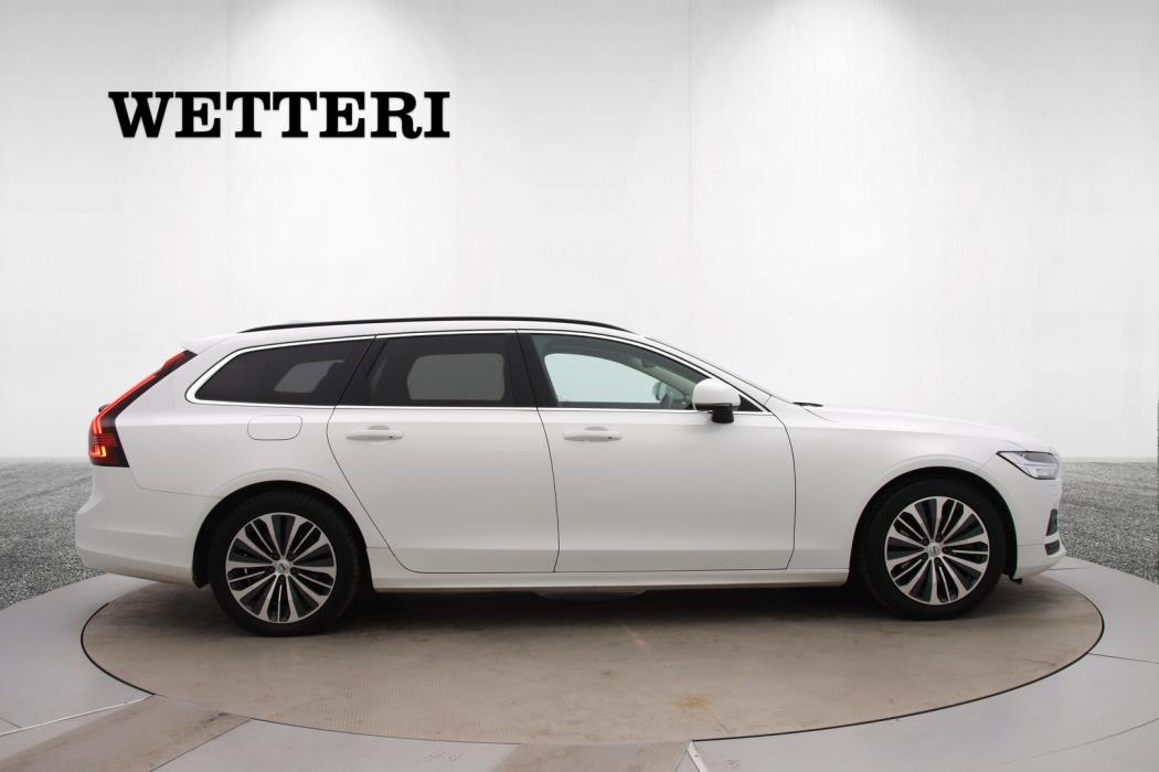VOLVO V90 2021