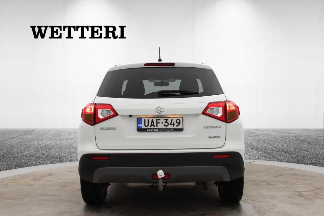 SUZUKI Vitara 2015