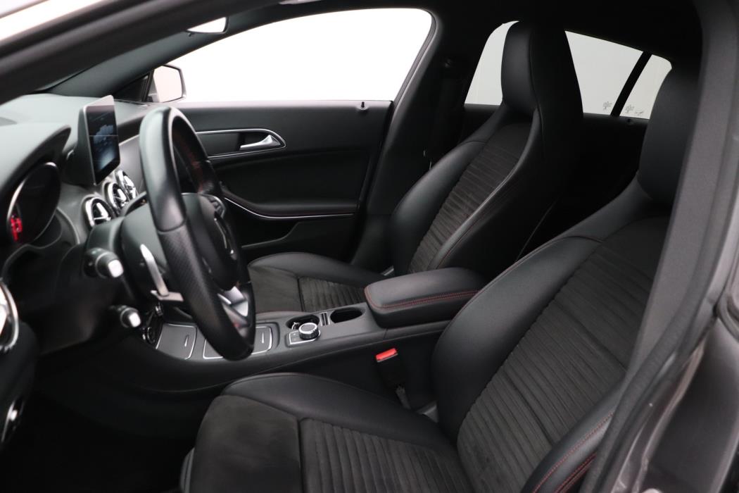 MERCEDES-BENZ CLA 2018