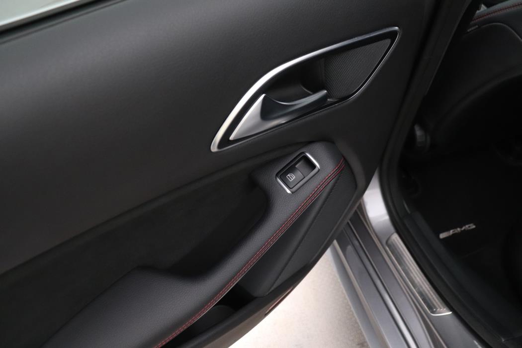 MERCEDES-BENZ CLA 2018