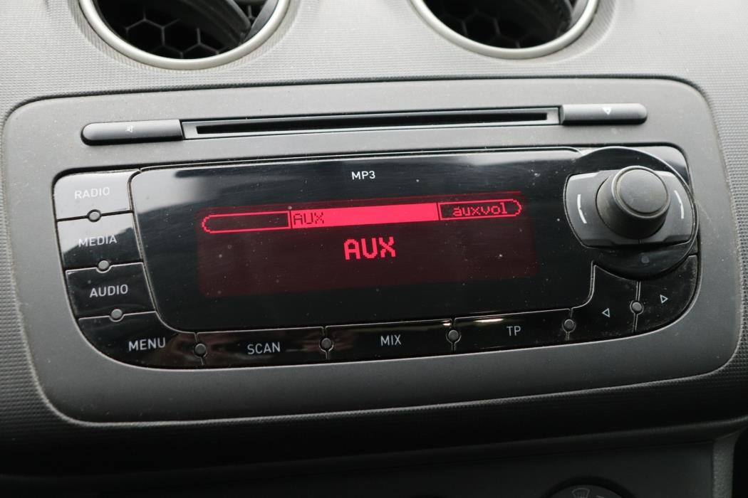 SEAT Ibiza ST 2011