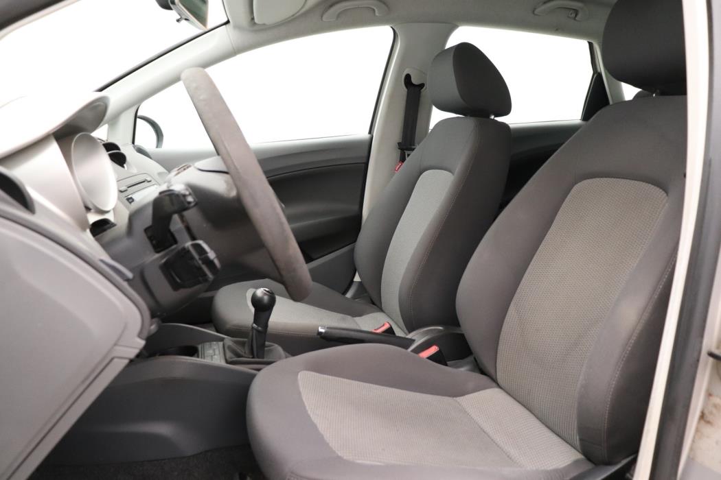 SEAT Ibiza ST 2011