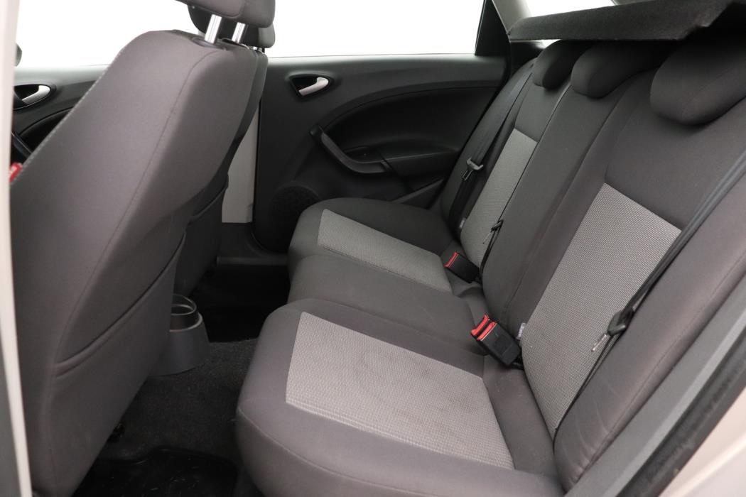 SEAT Ibiza ST 2011