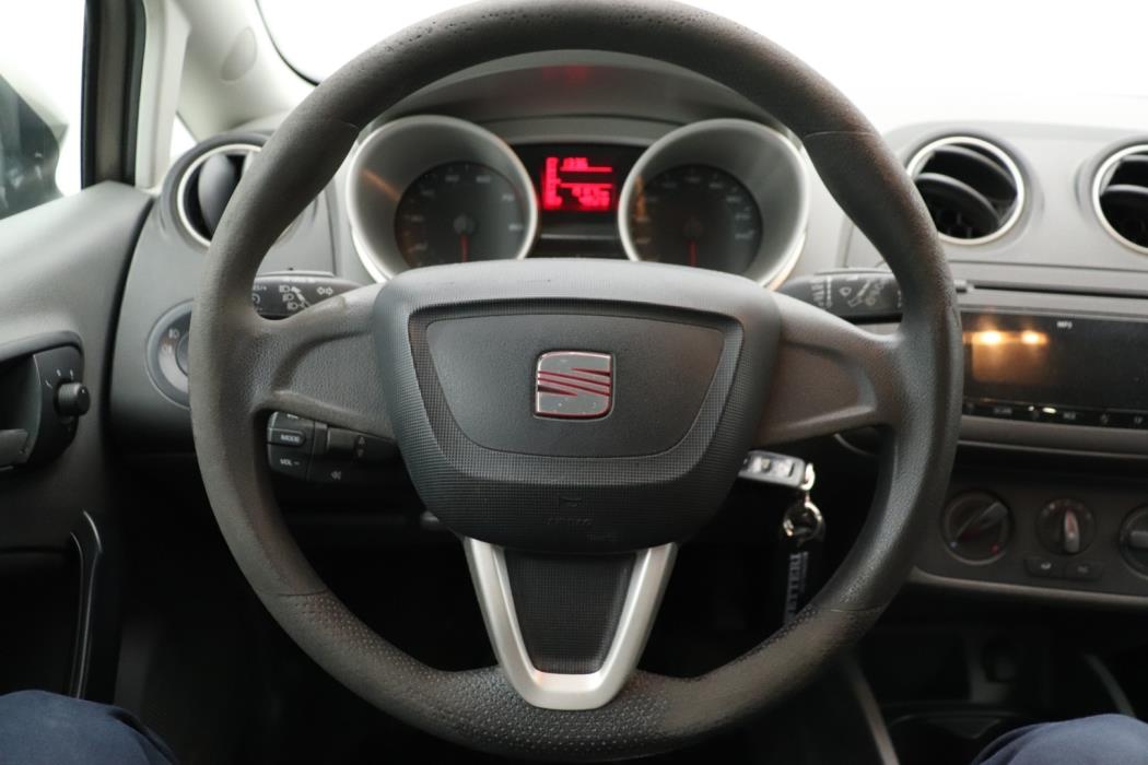 SEAT Ibiza ST 2011