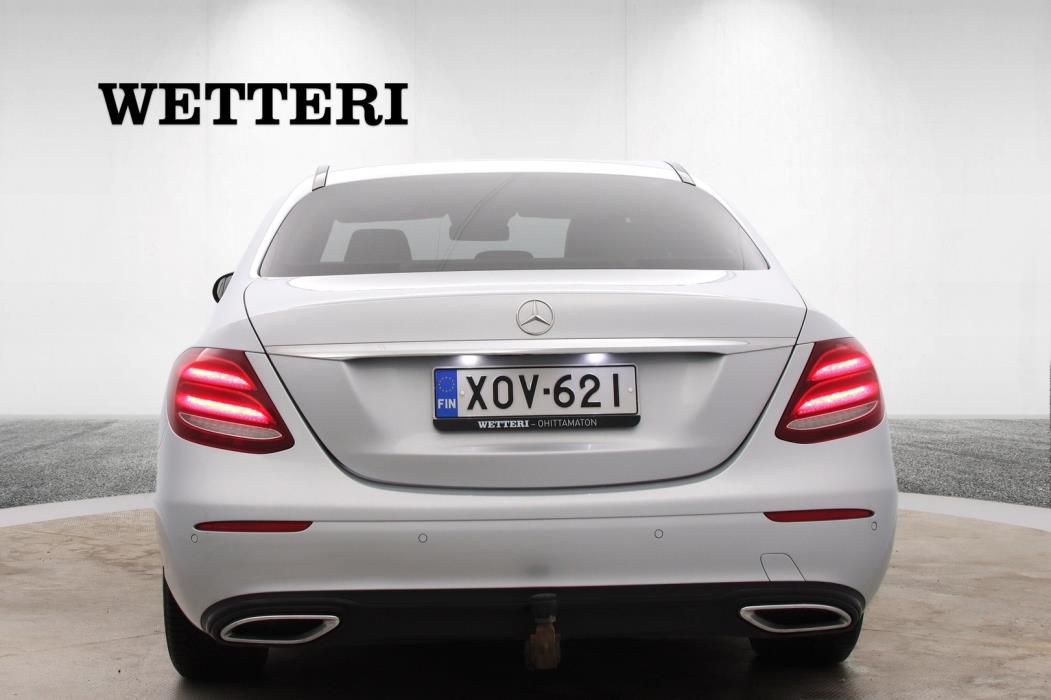 MERCEDES-BENZ E 2018