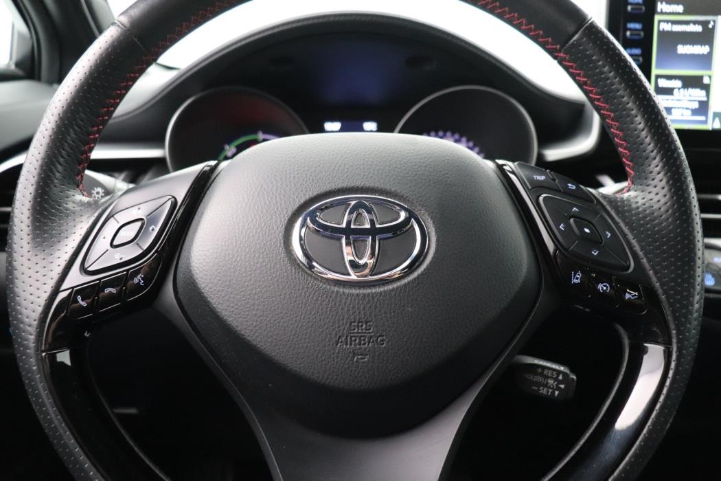 TOYOTA C-HR 2021
