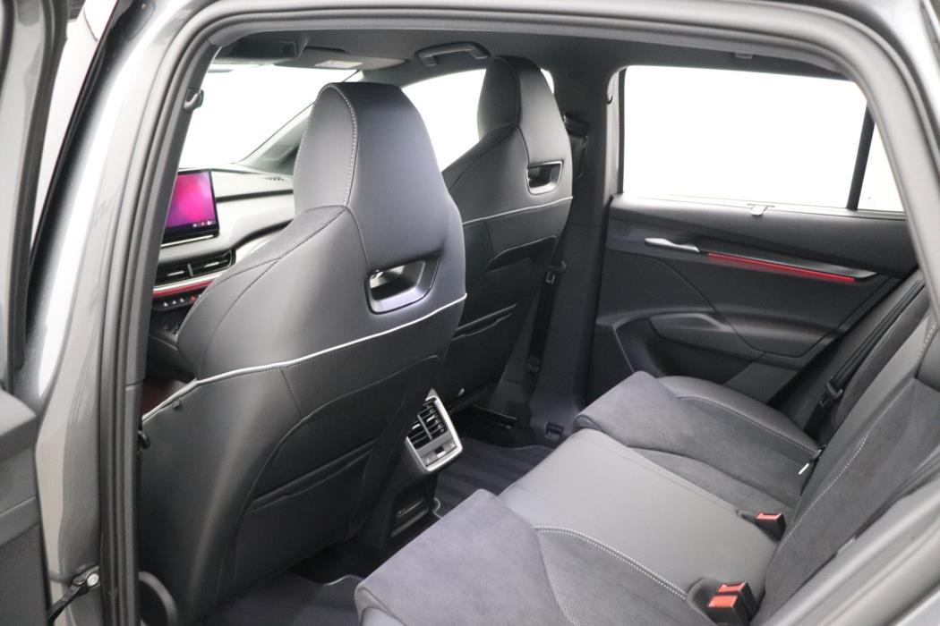 SKODA Enyaq 2026