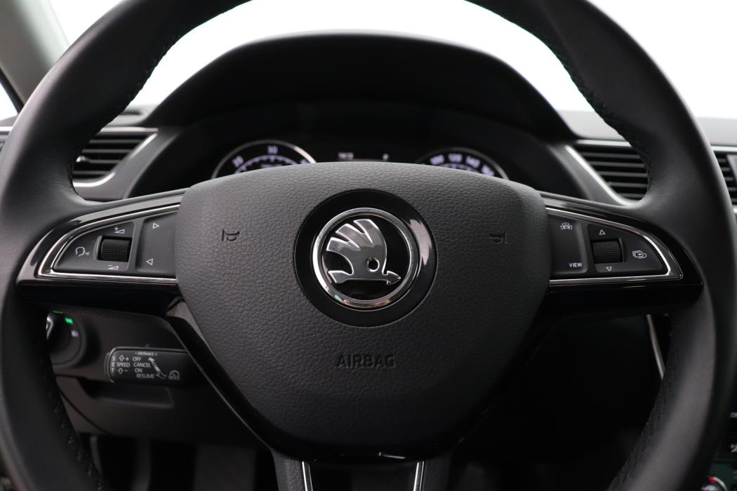 SKODA Superb 2019