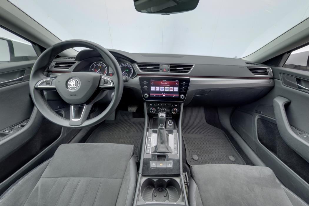 SKODA Superb 2019