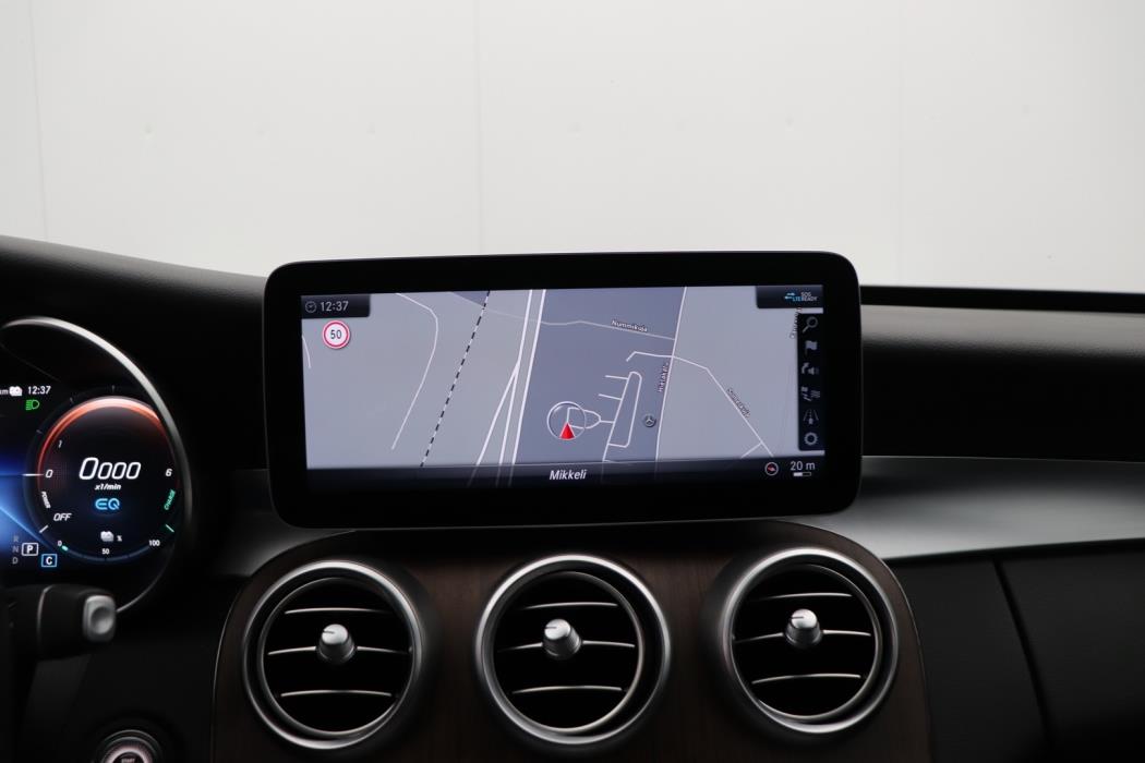 MERCEDES-BENZ C 2020