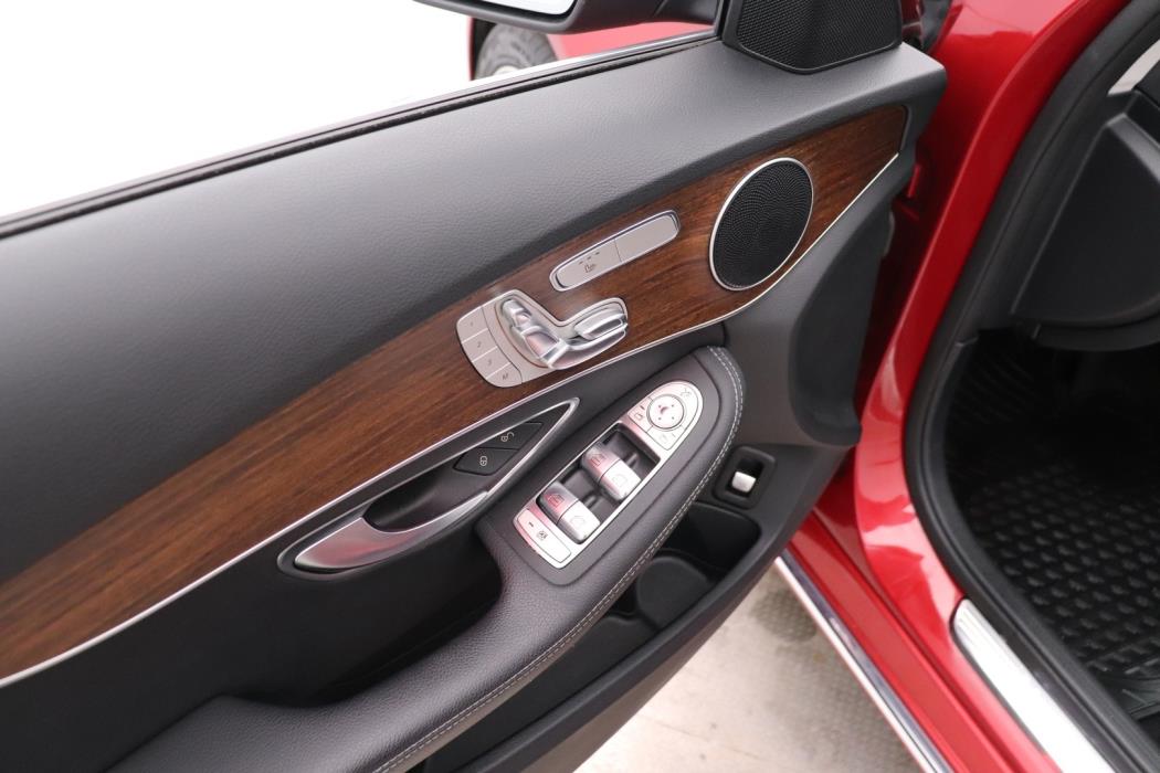 MERCEDES-BENZ C 2020